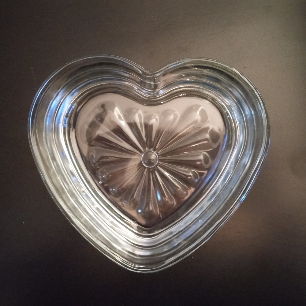 Libbbey Heart Shaped Clear Glass Candy Dish 6” Excellent Condition